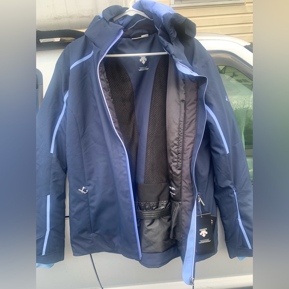 Descente jacket new w tags